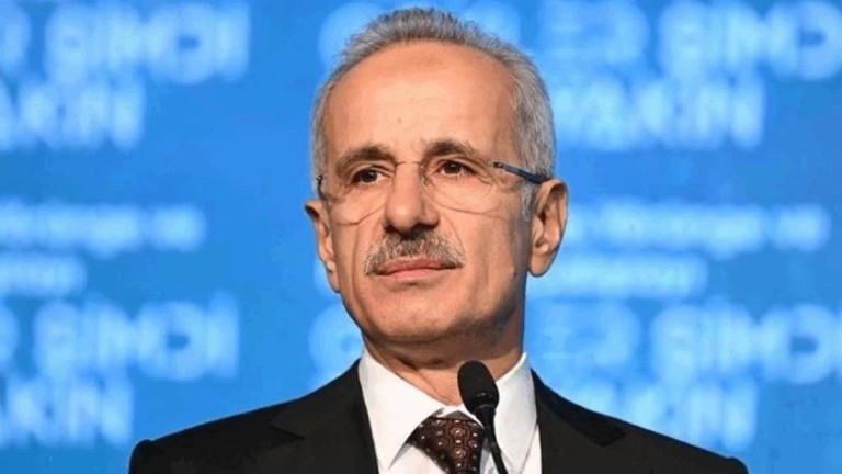 İnternet Abonesi 98,2 Milyon: Uraloğlu, Elektronik Haberleşme Sektöründe Büyüme Gerçekleştiğini Açıkladı!