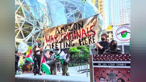 Seattle'da Amazon'un İsrail'e teknoloji sağlama kontratı protesto edildi, etkinlik engellendi