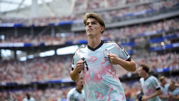 Galatasaray'a 50 Milyon Euroluk 10 Numara: Charles De Ketelaere Gündemde!